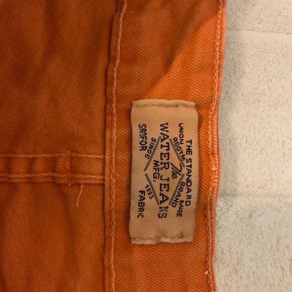 Shorts. - Picture 2 of 3